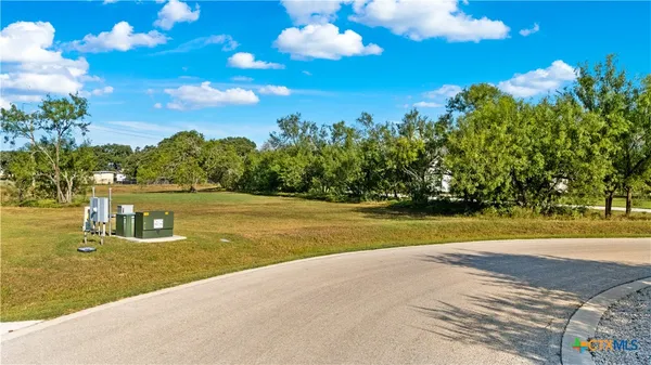 $295,000 | 832 Wade Road, New Braunfels, TX 78132