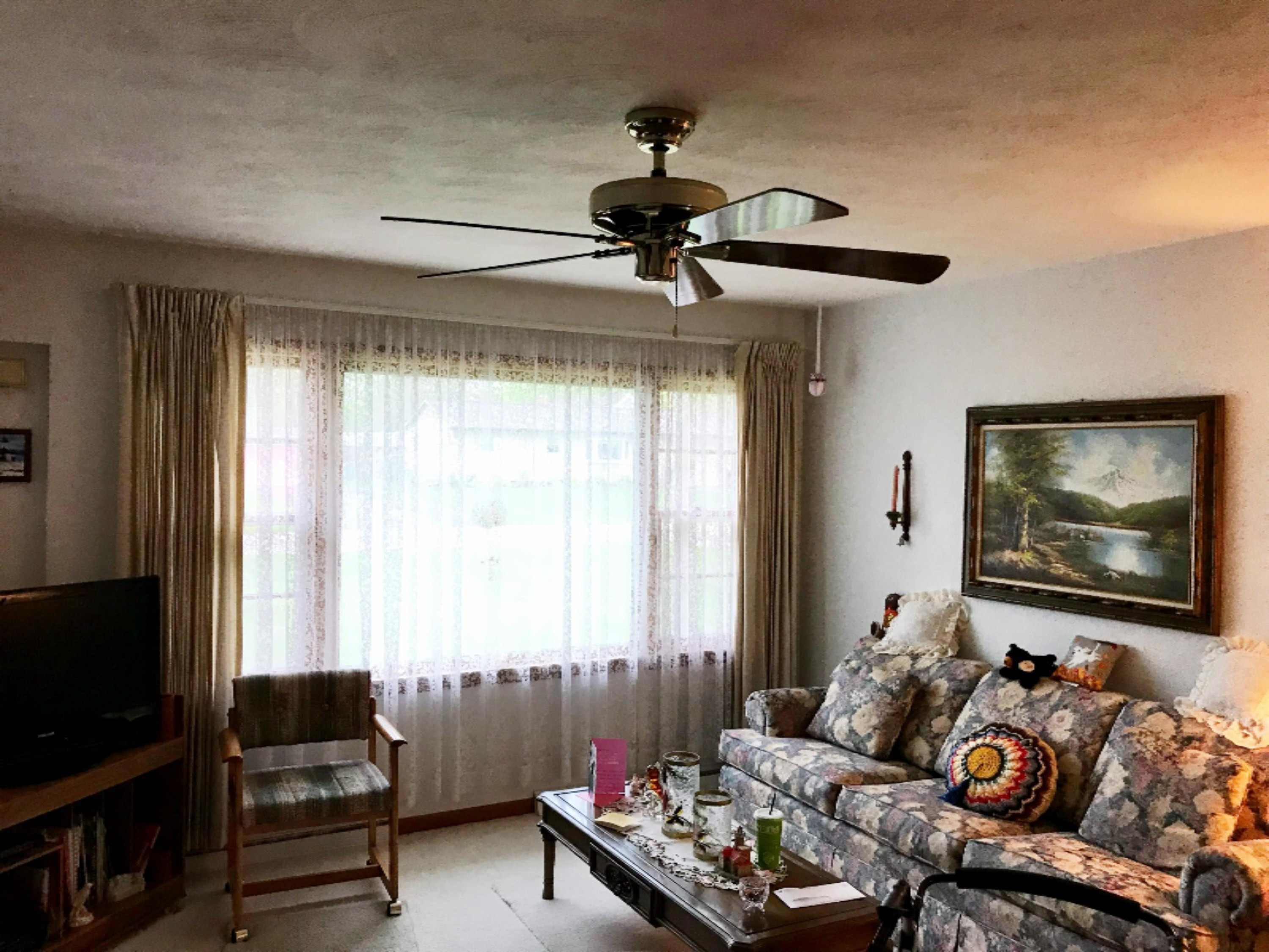 988 Fairlawn Road St. Joseph, MI 49085 - Photo 7 of 25 Living2
