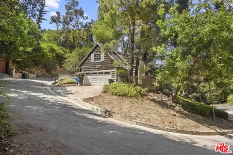 $1,329,950 | 14807 Round Valley Drive, Sherman Oaks, CA 91403