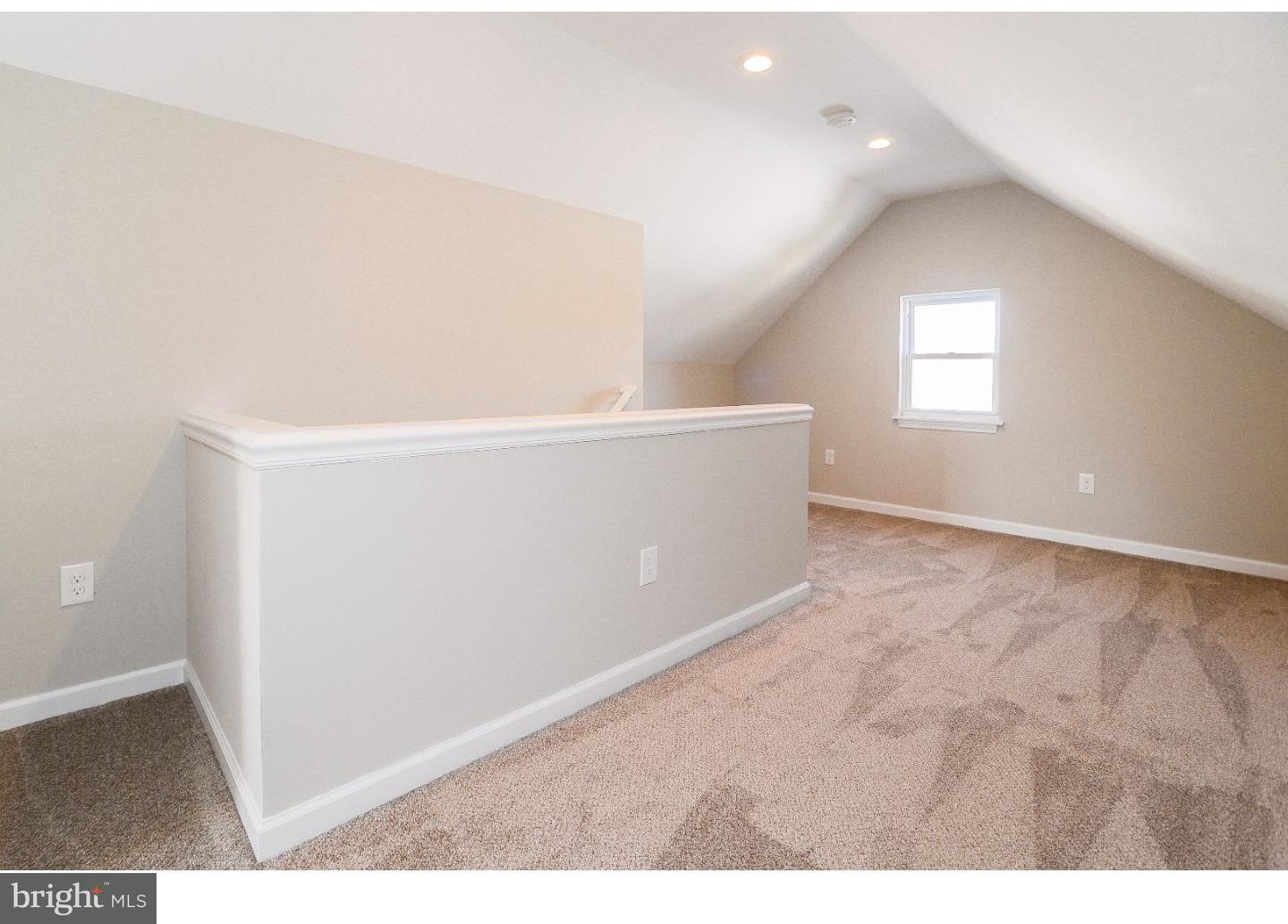 921 Clements Bridge Road Barrington, NJ 08007 - Photo 14 of 19 Loft