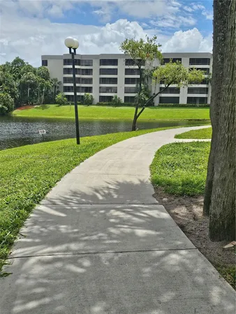 $1,900 | 1780 Palm Cove Boulevard, Unit 6202, Delray Beach, FL 33445