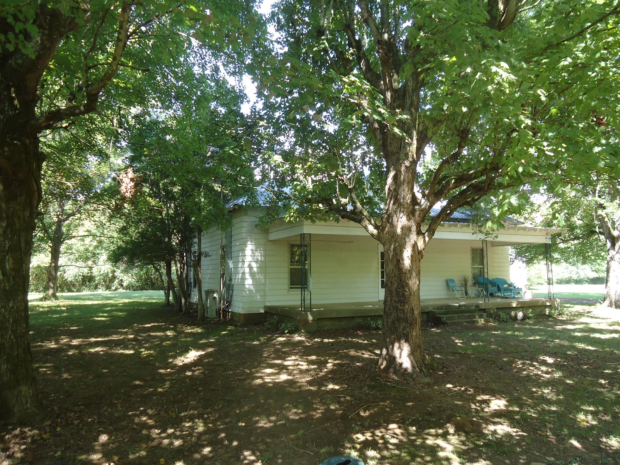 161 Bee Road Prospect, TN 38477 - Photo 2 of 19 a front view of a house with a yard