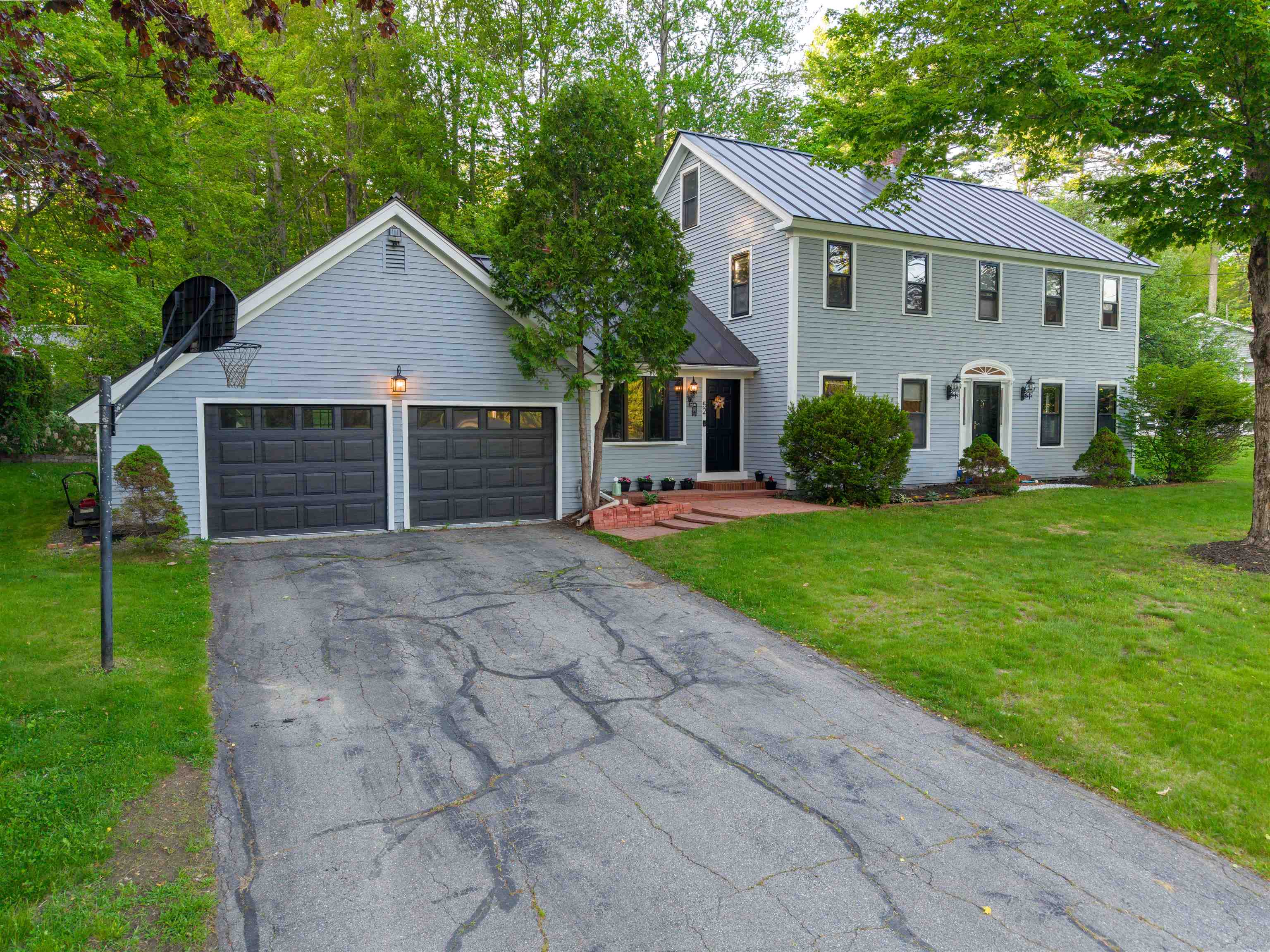 52 Ledgewood Road Claremont, NH 03743 - Photo 1 of 39
