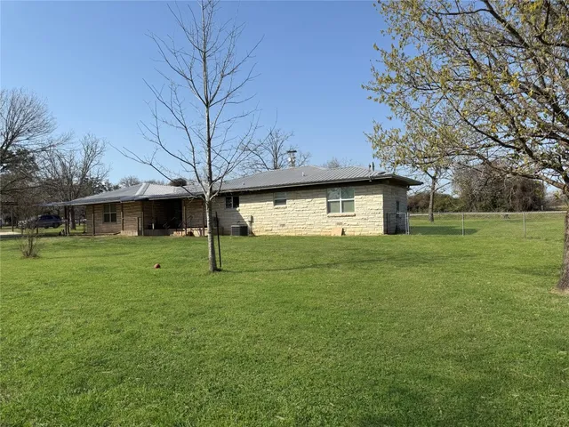 $599,000 | 1401 Farm To Market Road 112, Lexington, TX 78947