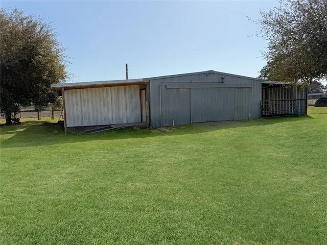 $599,000 | 1401 Farm To Market Road 112, Lexington, TX 78947