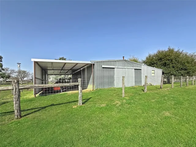 $599,000 | 1401 Farm To Market Road 112, Lexington, TX 78947