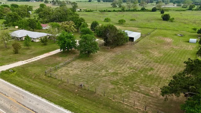 $599,000 | 1401 Farm To Market Road 112, Lexington, TX 78947