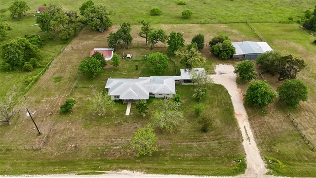 $599,000 | 1401 Farm To Market Road 112, Lexington, TX 78947
