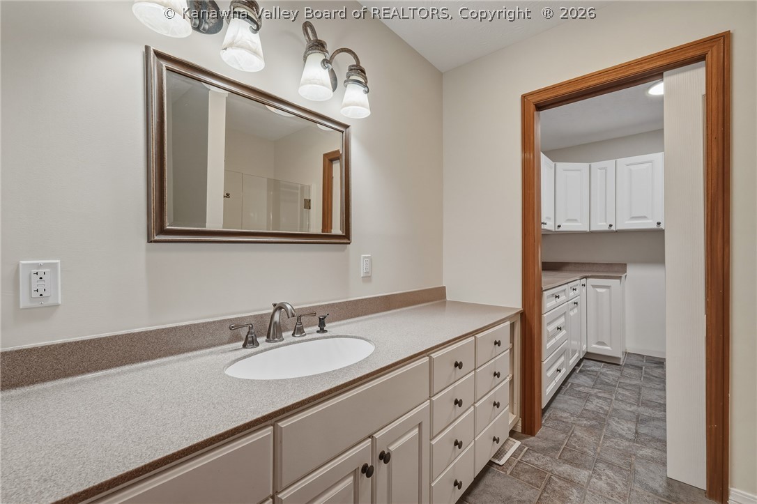 102 Rustic Highlands Road Hurricane, WV 25526 - Photo 18 of 41 Gallery Image 18