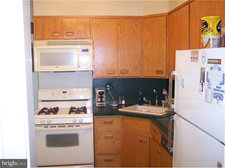 906 Pembroke Road Jenkintown, PA 19046 - Photo 8 of 21