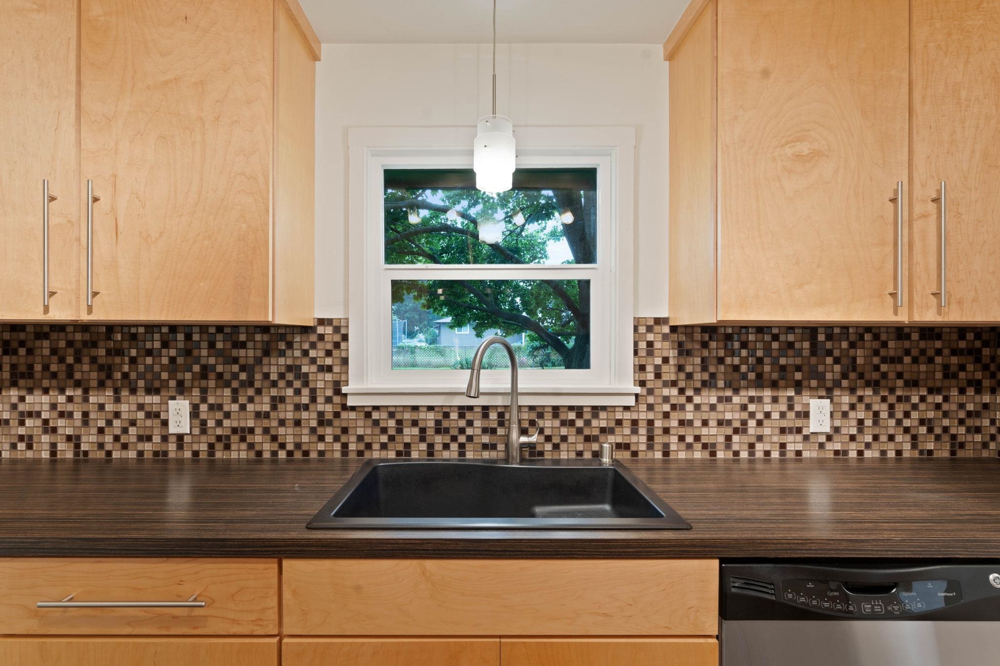 1109 North Bates Road Spokane Valley, WA 99206 - Photo 11 of 21 Gallery Image 11