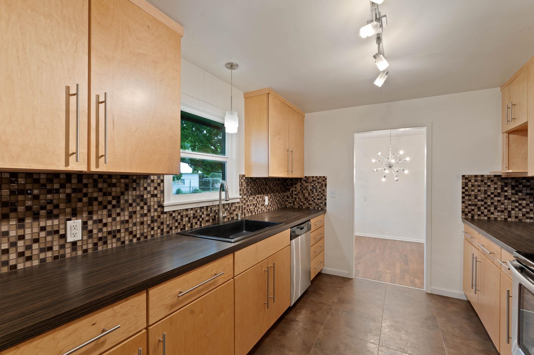 1109 North Bates Road Spokane Valley, WA 99206 - Photo 12 of 21 Gallery Image 12