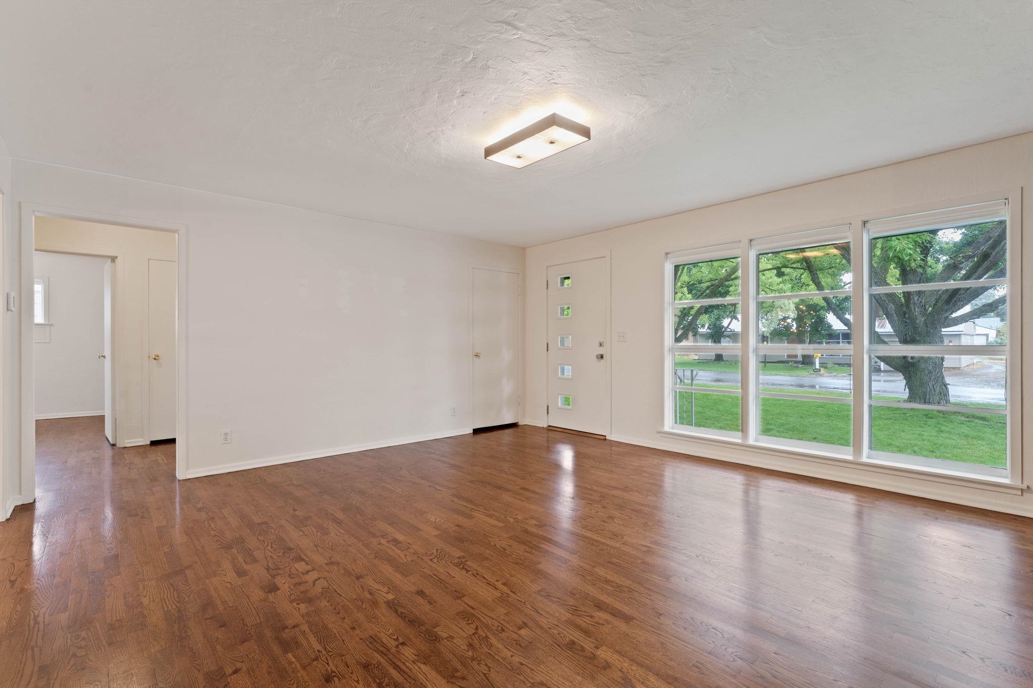 1109 North Bates Road Spokane Valley, WA 99206 - Photo 7 of 21 Gallery Image 7