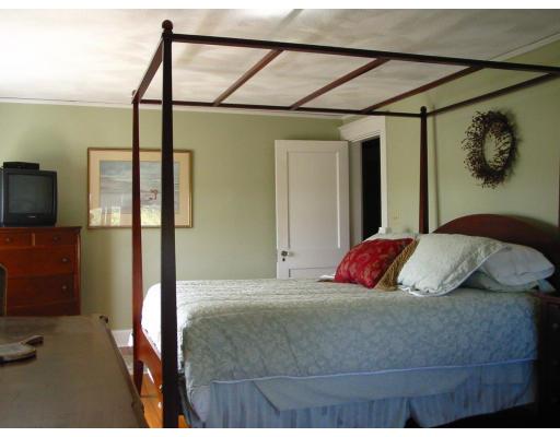55 Grapevine Road Gloucester, MA 01930 - Photo 7 of 11