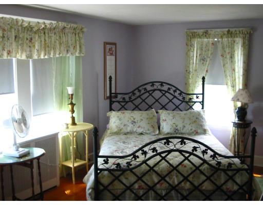 55 Grapevine Road Gloucester, MA 01930 - Photo 8 of 11