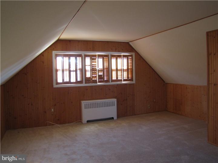 18 Tinder Road Levittown, PA 19056 - Photo 20 of 25 an empty room with windows