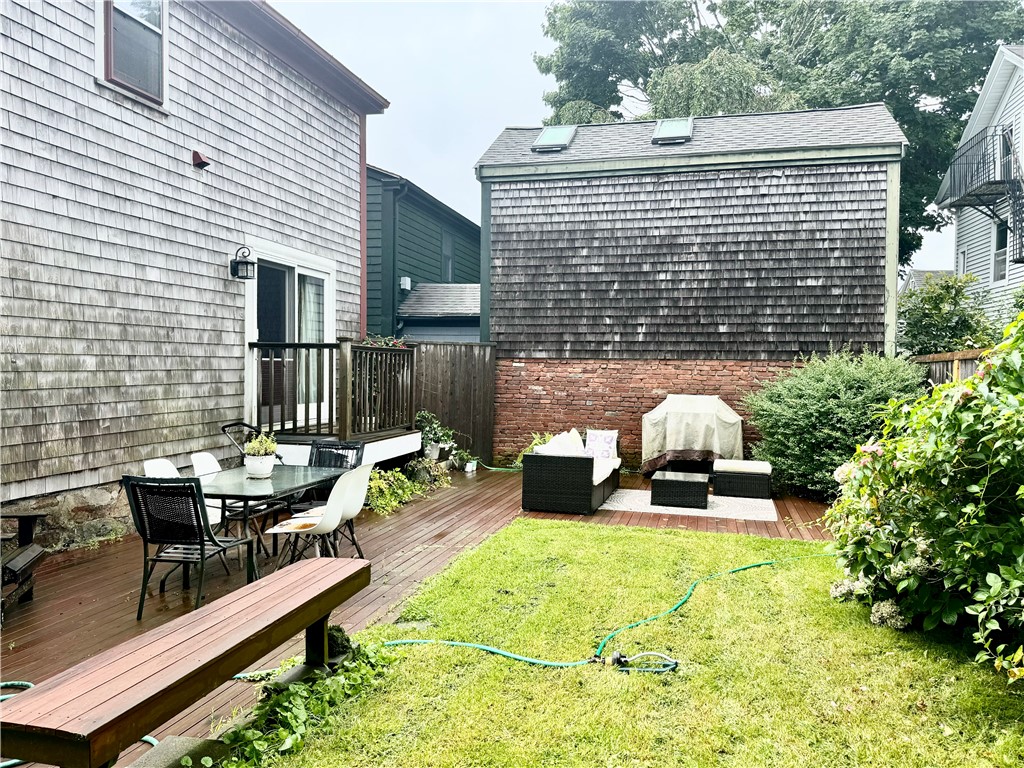 26 South Baptist Street Newport, RI 02840 - Photo 8 of 13