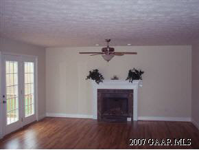 379 Lime Kiln Road Churchville, VA 24421 - Photo 6 of 12 Gallery Image 6