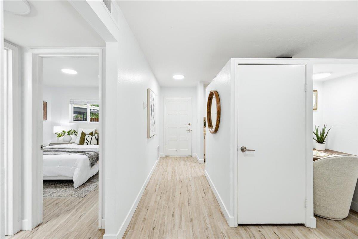 453 North Rengstorff Avenue, Unit 19 Mountain View, CA 94043 - Photo 5 of 56