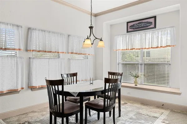 $325,000 | 211 Chinaberry Trail, Forney, TX 75126