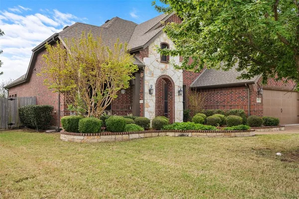 $325,000 | 211 Chinaberry Trail, Forney, TX 75126