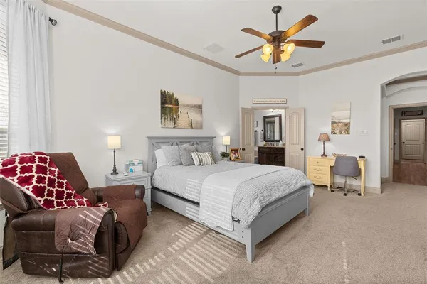 $325,000 | 211 Chinaberry Trail, Forney, TX 75126