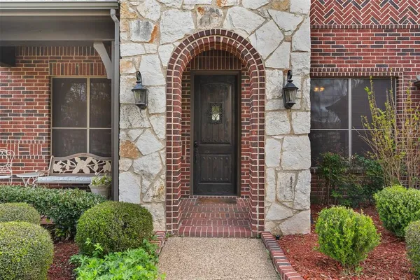 $325,000 | 211 Chinaberry Trail, Forney, TX 75126