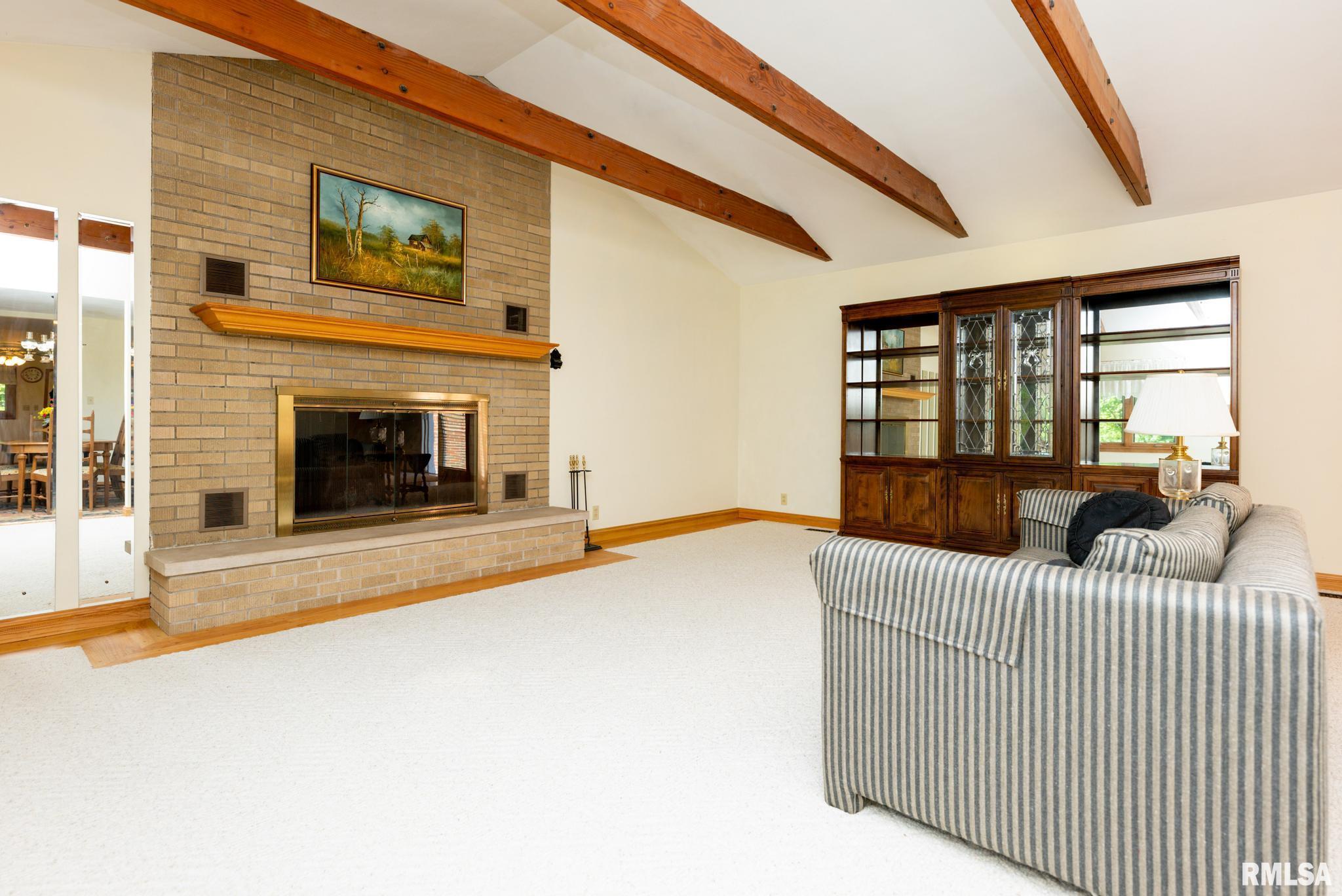 401 West Timber Ridge Drive Peoria, IL 61615 - Photo 5 of 41 Gallery Image 5
