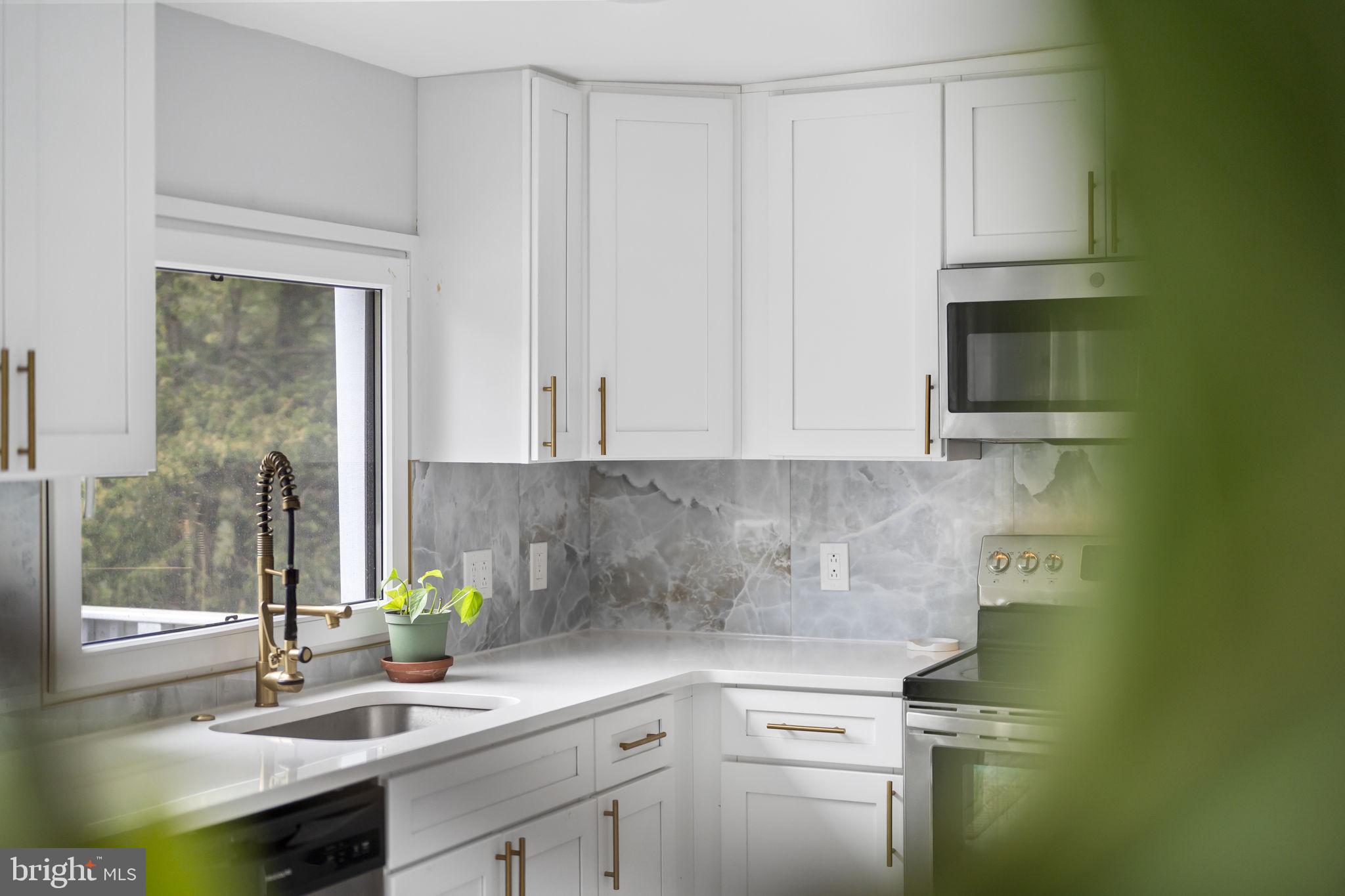 2549 Church Road Glenside, PA 19038 - Photo 13 of 40 Modern kitchen with elegant finishes.
