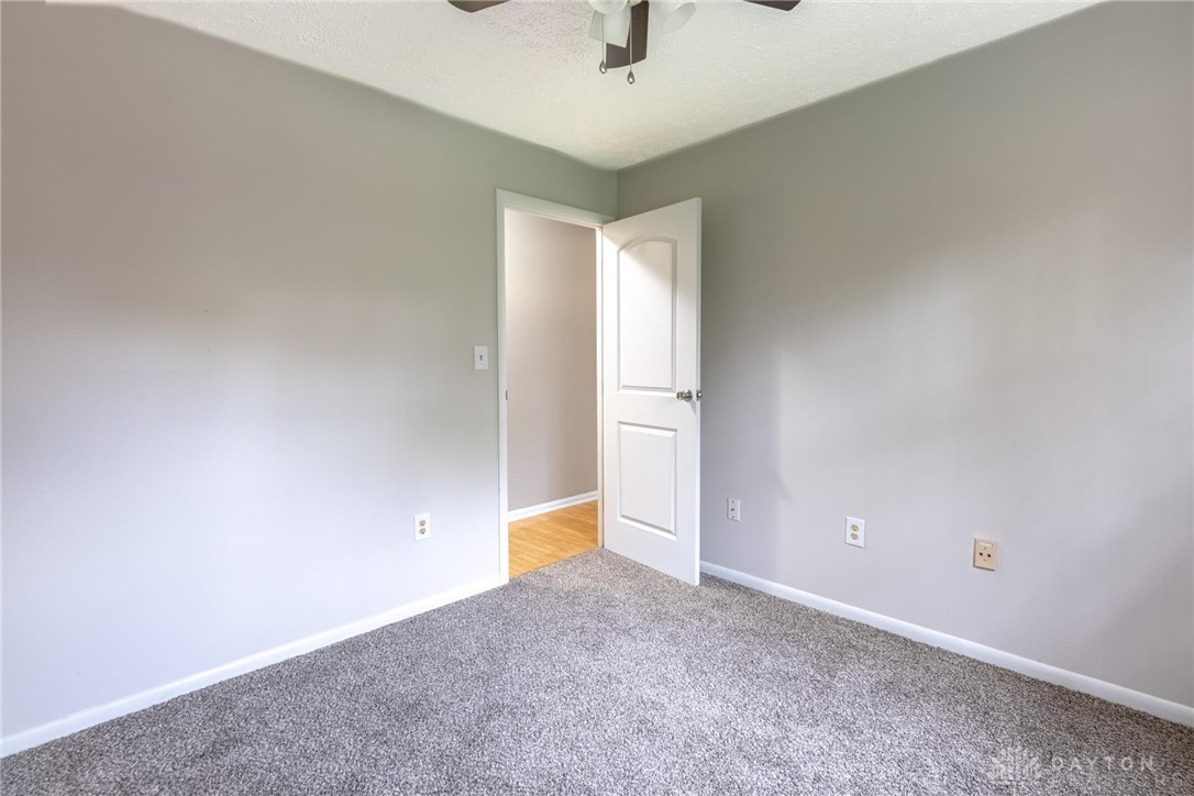 1255 East Westbrook Road Clayton, OH 45415 - Photo 13 of 34