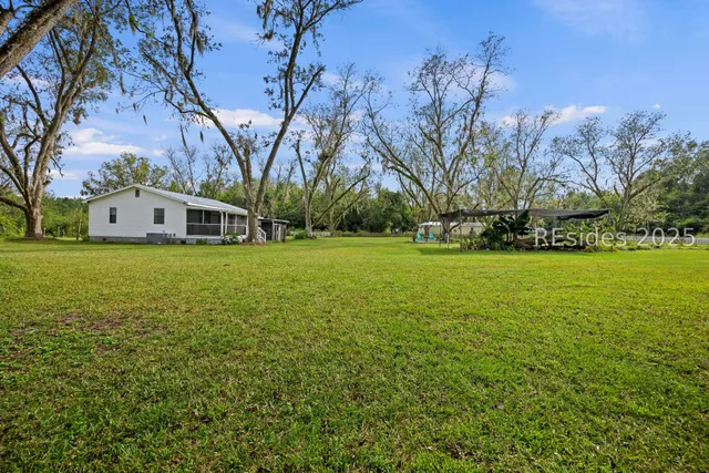 $299,900 | 196 Country Craft Road, Estill, SC 29918