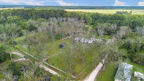 $299,900 | 196 Country Craft Road, Estill, SC 29918