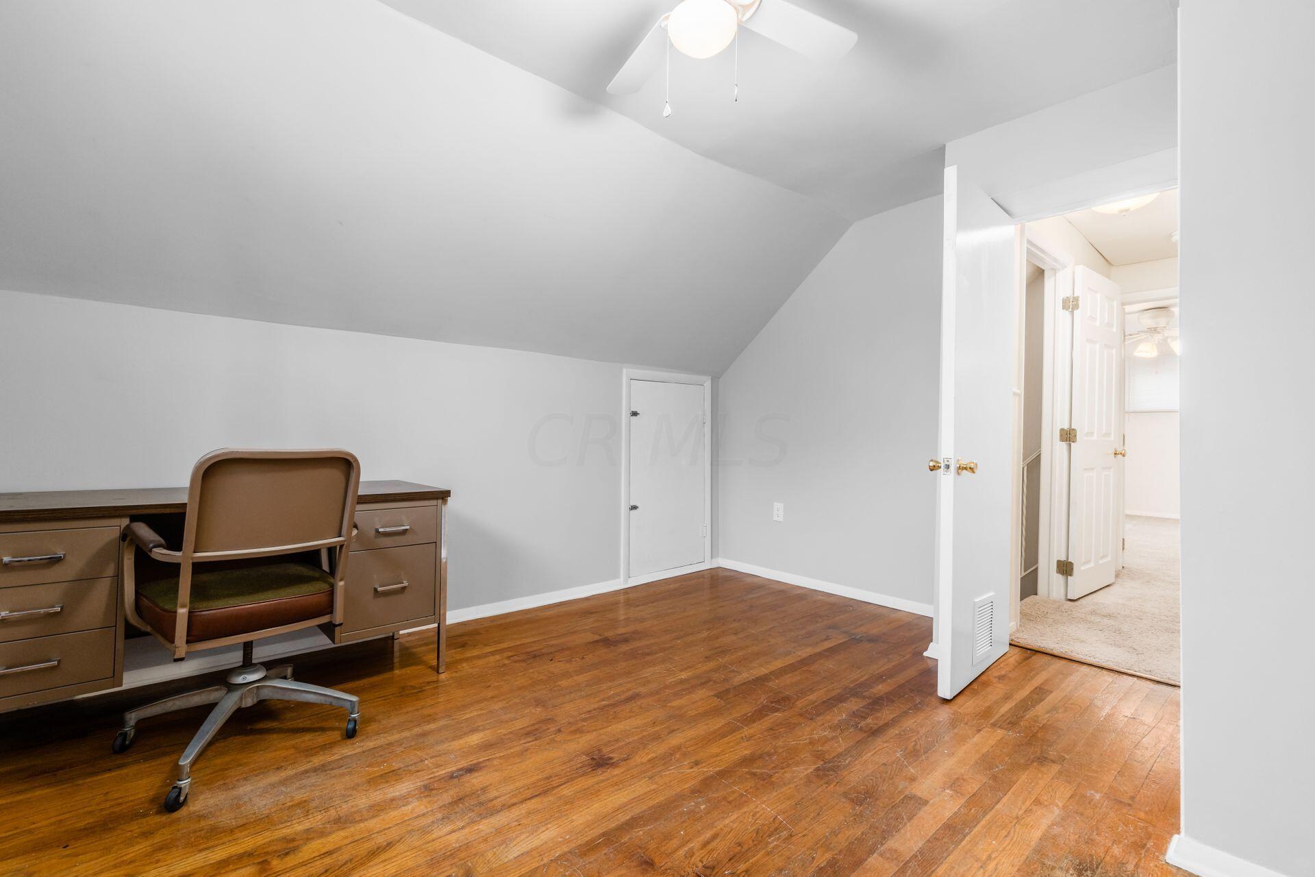 4111 Rickenbacker Avenue Columbus, OH 43213 - Photo 21 of 35 020_111 Rickenbacker Av - 068
