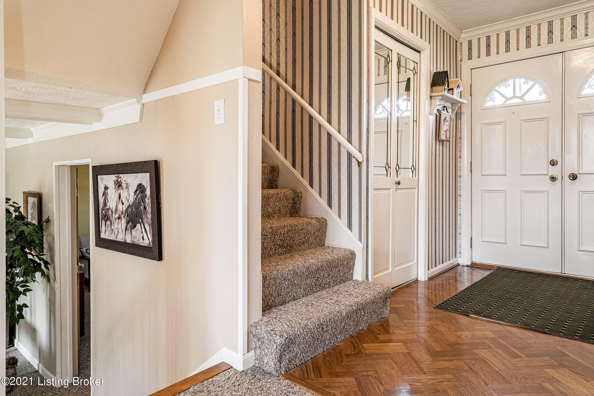 10600 St Rene Road Louisville, KY 40299 - Photo 20 of 53 10600 Saint Rene Rd-29