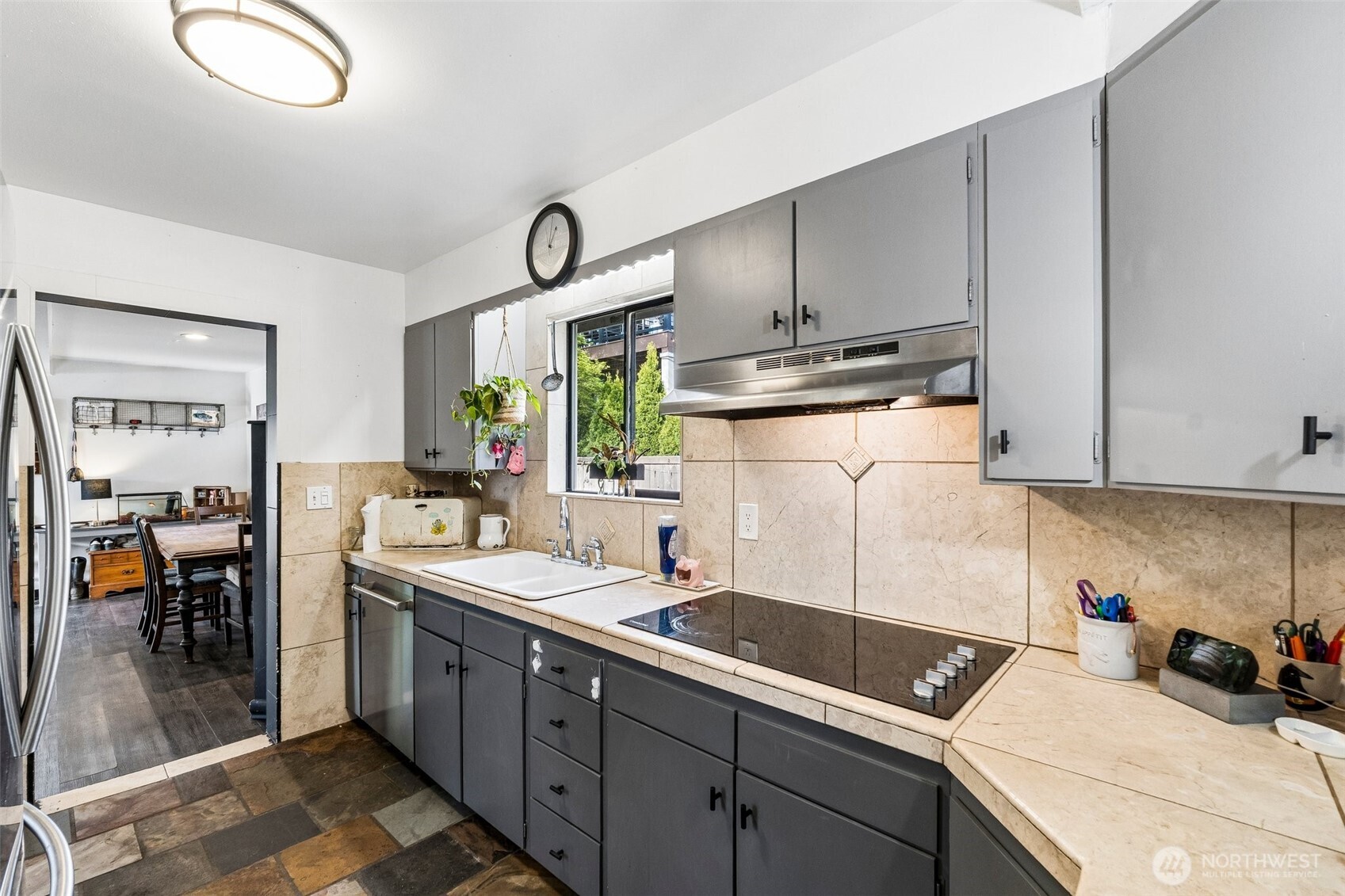 1241 Southwest Myrtle Street Seattle, WA 98106 - Photo 11 of 28 Gallery Image 11