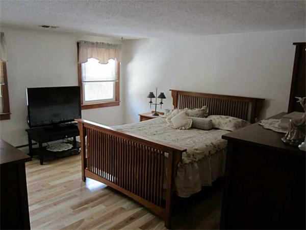 154 Benedict Road Burrillville, RI 02830 - Photo 9 of 13