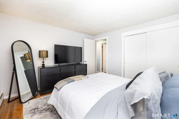 $310,000 | 9 Glendale Road, Enfield, CT 06082