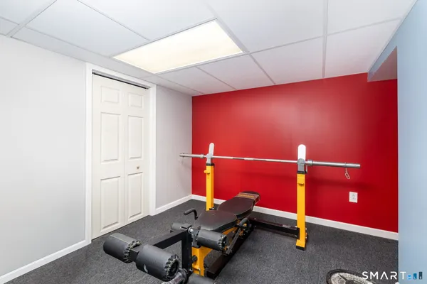 $310,000 | 9 Glendale Road, Enfield, CT 06082