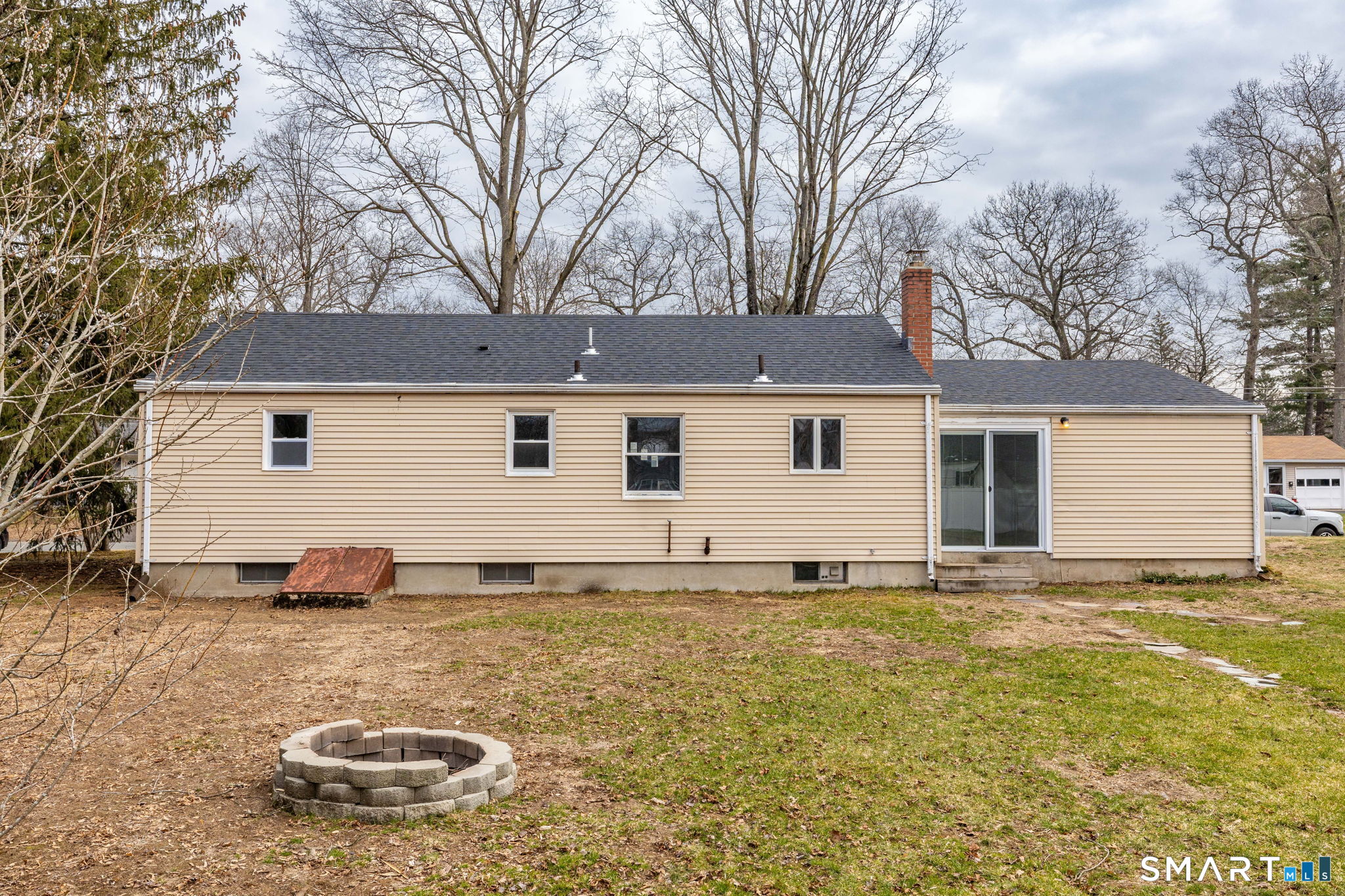 9 Glendale Road Enfield, CT 06082 - Photo 32 of 36