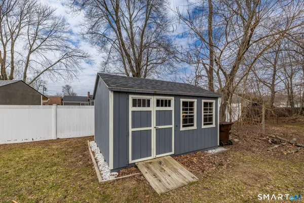 $310,000 | 9 Glendale Road, Enfield, CT 06082