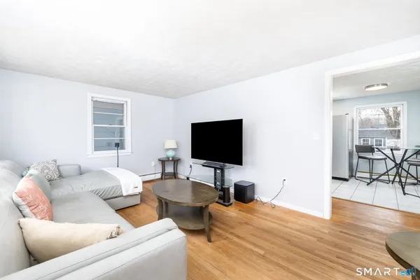 $310,000 | 9 Glendale Road, Enfield, CT 06082