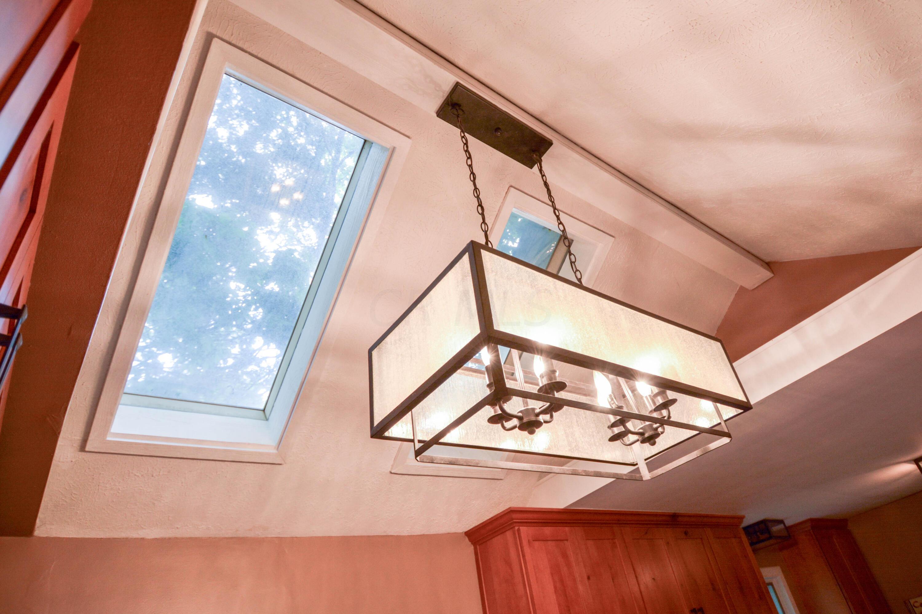 1232 Mulford Road Grandview Heights, OH 43212 - Photo 12 of 33 Skylight