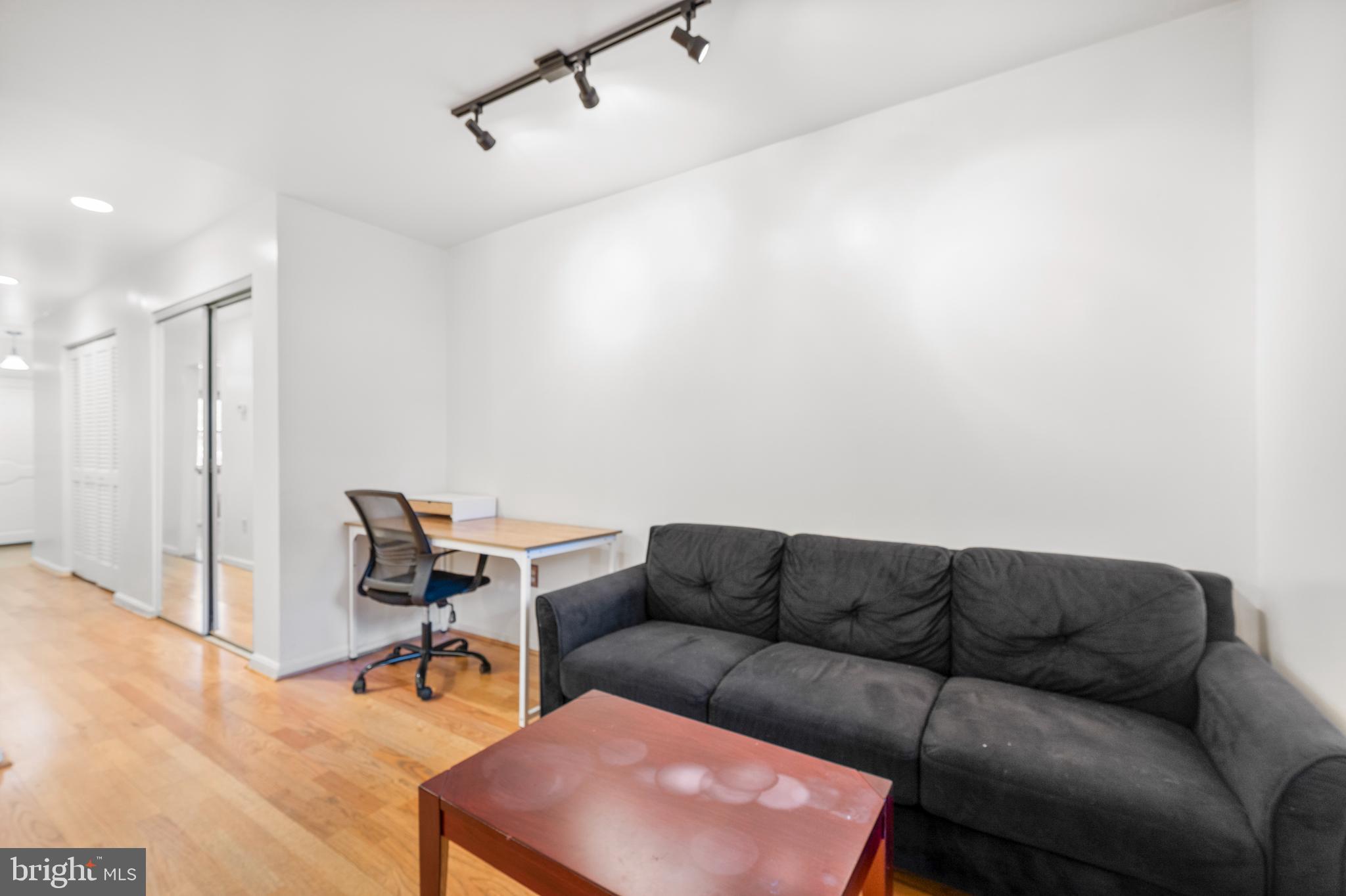 1645 Park Road Northwest, Unit 2 Washington, DC 20010 - Photo 14 of 19