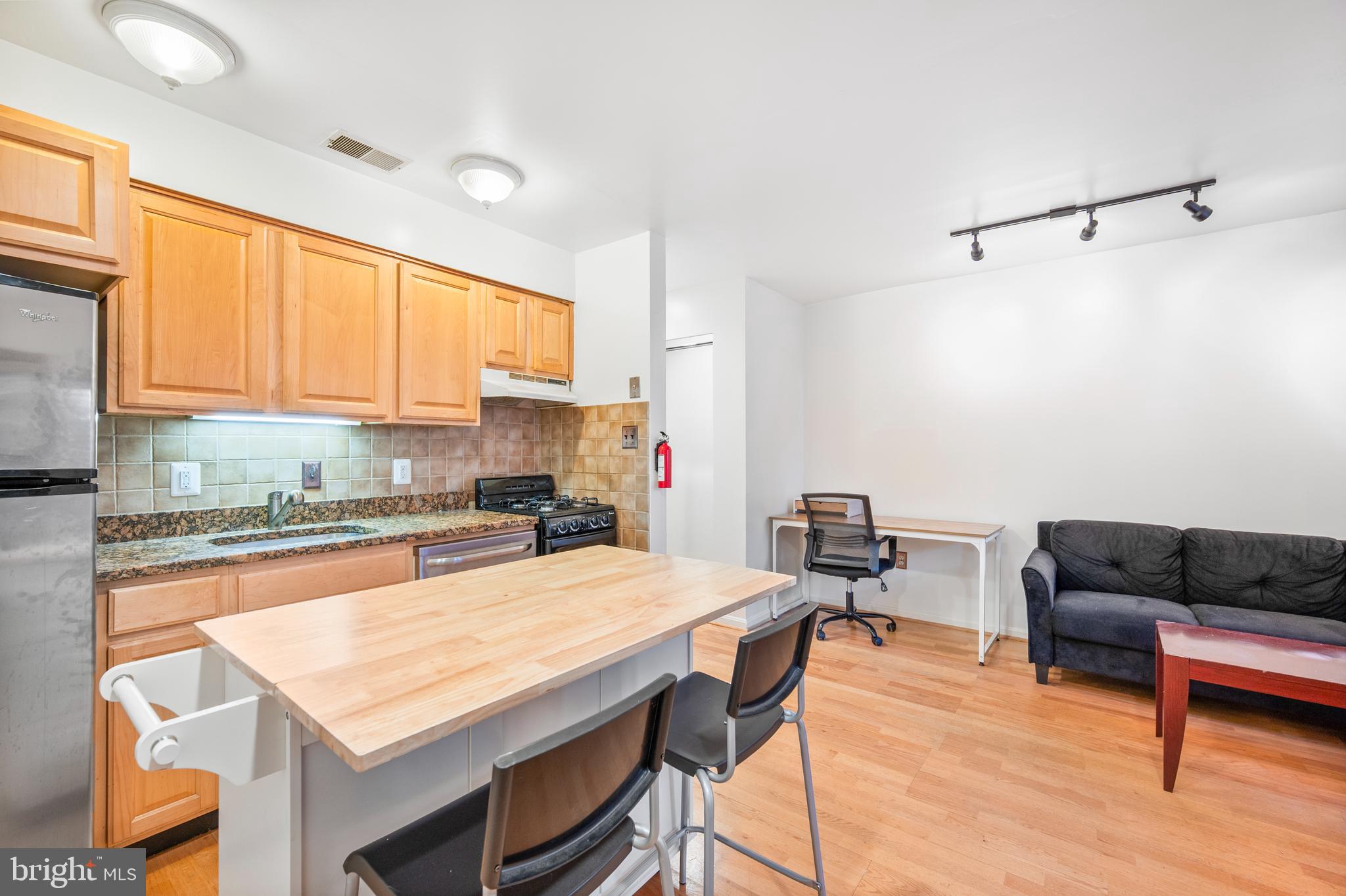 1645 Park Road Northwest, Unit 2 Washington, DC 20010 - Photo 2 of 19