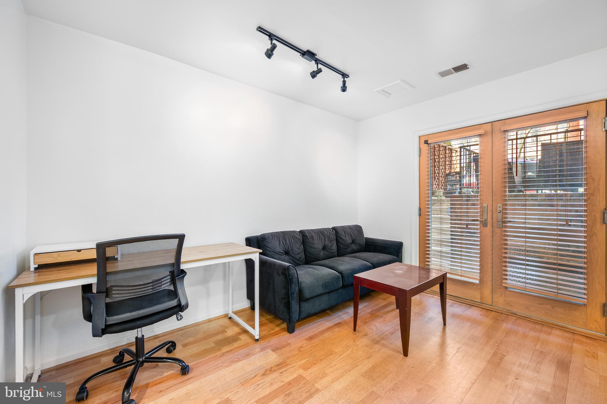 1645 Park Road Northwest, Unit 2 Washington, DC 20010 - Photo 5 of 19