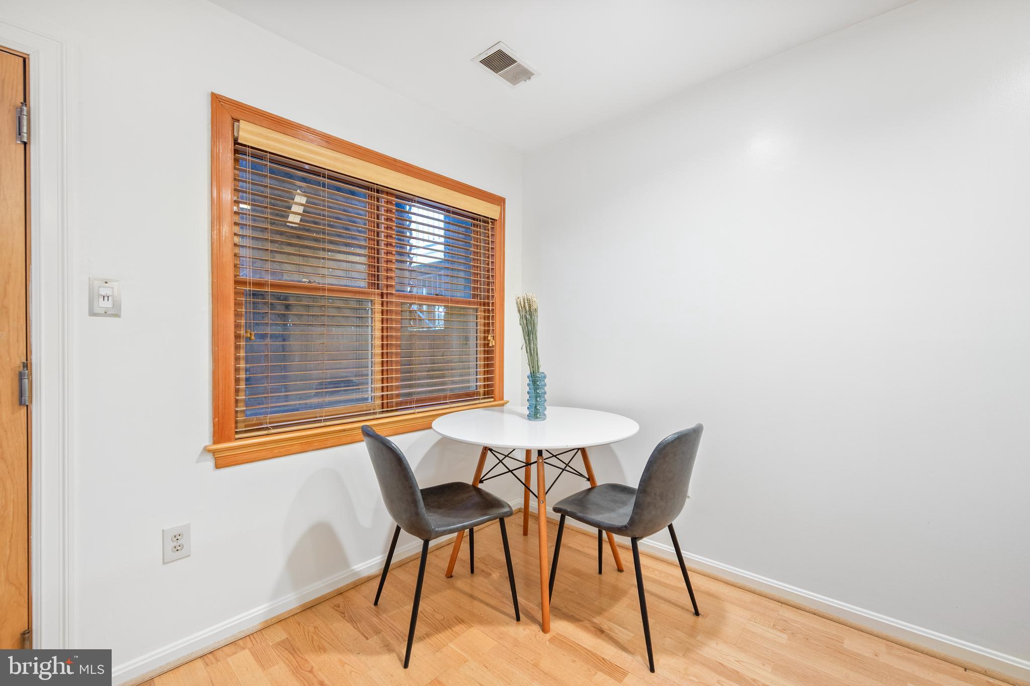 1645 Park Road Northwest, Unit 2 Washington, DC 20010 - Photo 6 of 19