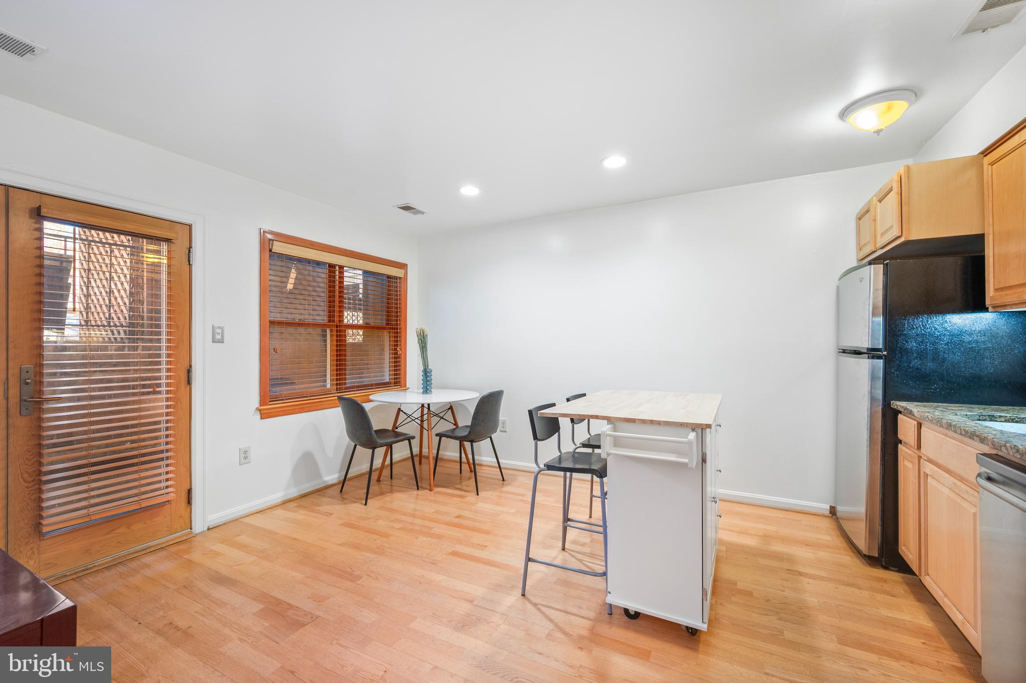 1645 Park Road Northwest, Unit 2 Washington, DC 20010 - Photo 8 of 19