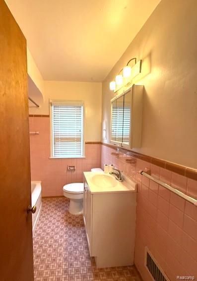 414 Moross Road Grosse Pointe, MI 48236 - Photo 10 of 17