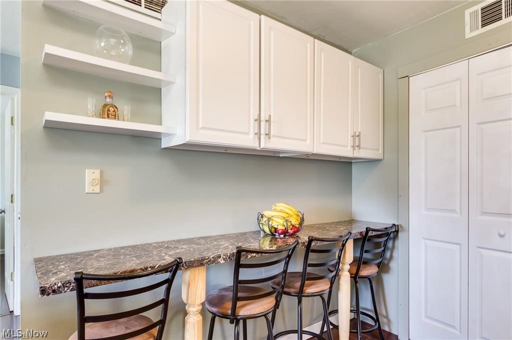 30312 Vineyard Road Willowick, OH 44095 - Photo 8 of 25