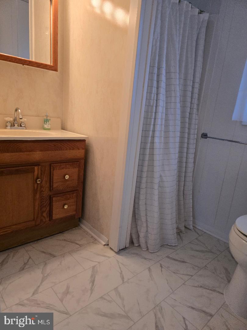 455 Community Road Severna Park, MD 21146 - Photo 35 of 51 IN LAW BATH